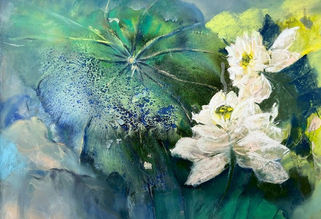 藝文研習成果展－「疊彩・舞指間」邱玲瓊師生粉彩多元創作聯展 - 台中市大墩文化中心