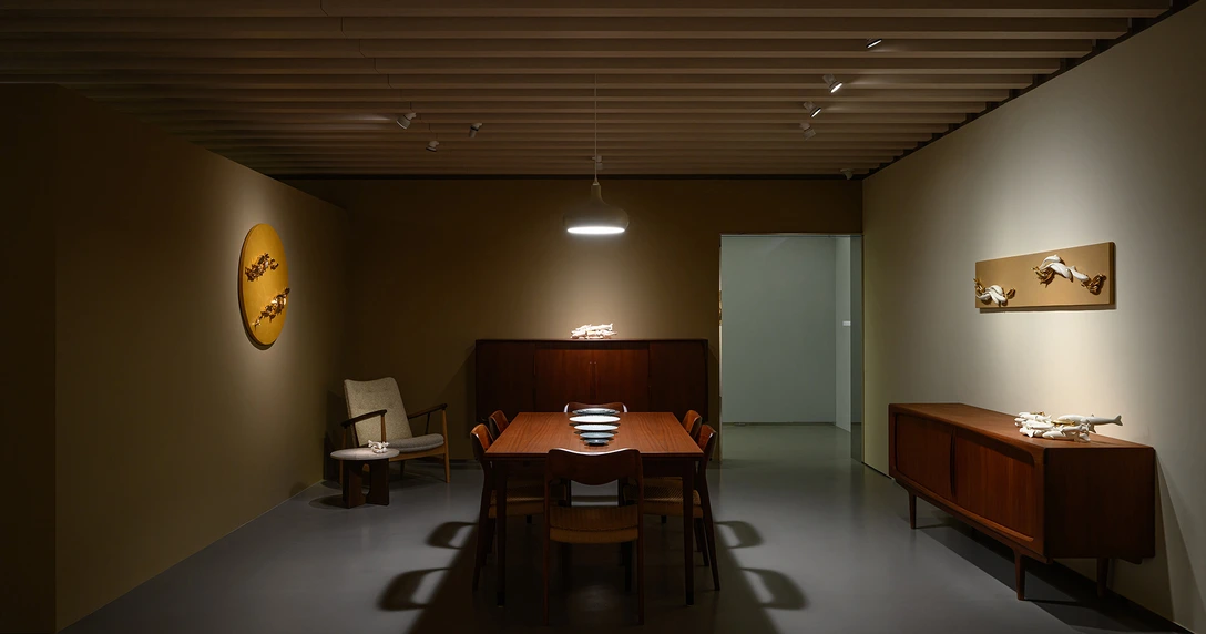 Sujin Lee  
Diary on the Blues - TAO ART